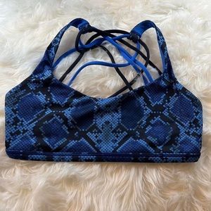 Lululemon blue snake print sportsbra size 4